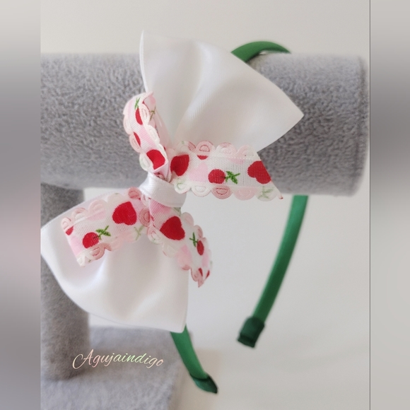 Headbands - Picture 3 of 5